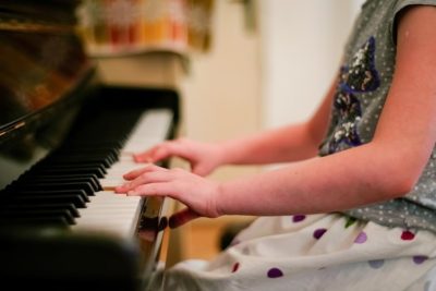Music lessons improve children's cognitive skills and academic performance