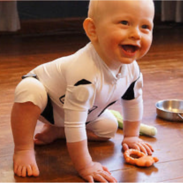 A Smart Jumpsuit Provides Information on Infants’ Movement and Development