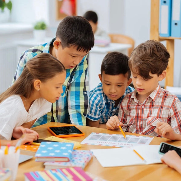 The Paradox of Prior Knowledge on Learning Outcomes